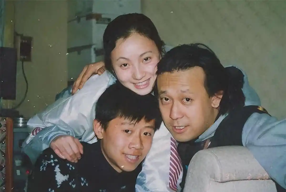 徐峥游泳_陶虹游泳冠军徐峥_陶虹游泳运动员